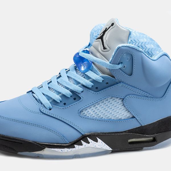 Кросівки Jordan Retro 5 UNC Blue 10704-Блакитний-40 фото Кросівки Jordan Retro 5 UNC Blue 10704-Блакитний-40 фото