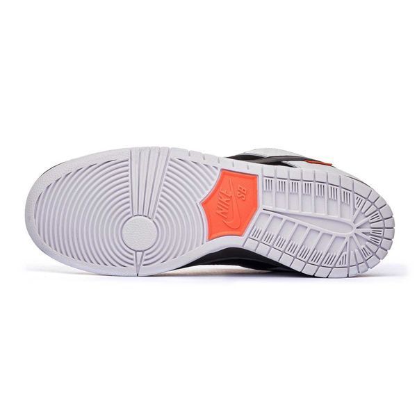 Кросівки Nike SB x TIGHTBOOTH Dunk Low Pro Black White 14993-Мультиколір-36 фото Кросівки Nike SB x TIGHTBOOTH Dunk Low Pro Black White 14993-Мультиколір-36 фото