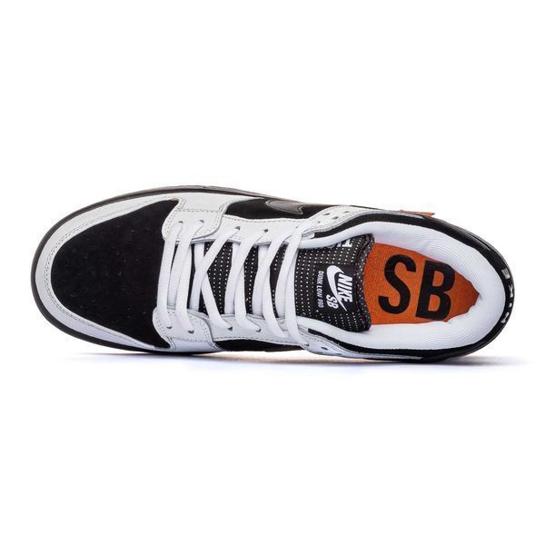 Кросівки Nike SB x TIGHTBOOTH Dunk Low Pro Black White 14993-Мультиколір-36 фото Кросівки Nike SB x TIGHTBOOTH Dunk Low Pro Black White 14993-Мультиколір-36 фото